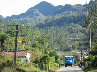 Photo of hills around Topes de Collantes